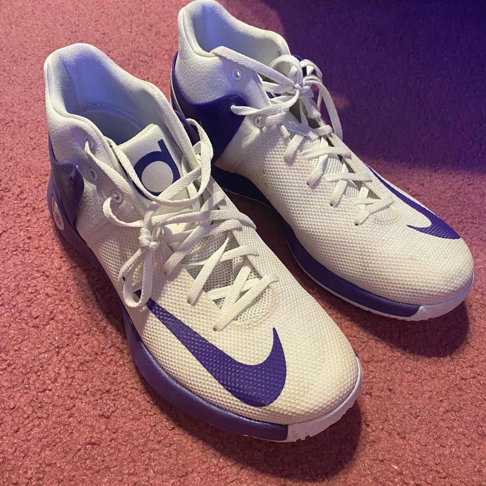 KD Trey 5, white and purple